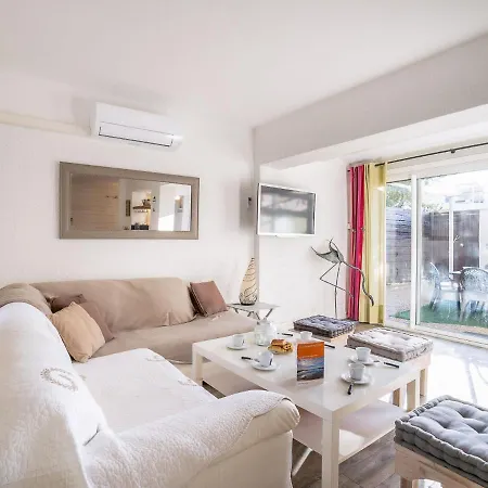 Holiday Grau Village-2 *